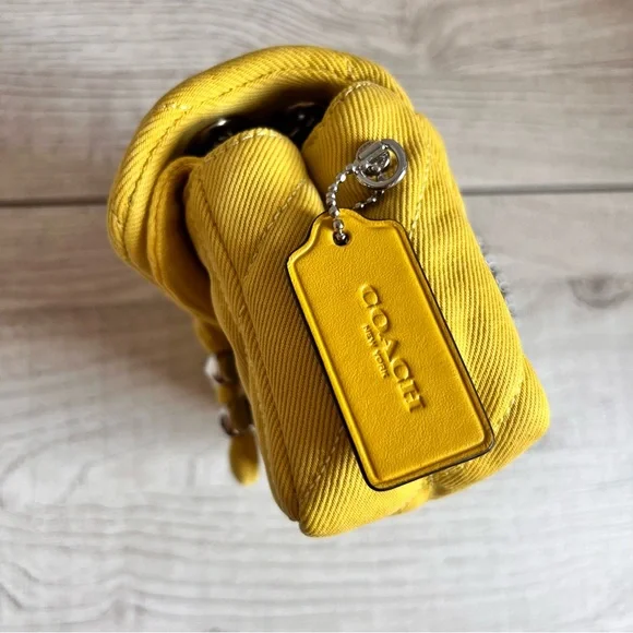 Coach Tabby Shoulder Bag 20 With Quilting Neon - Picture 12 of 12